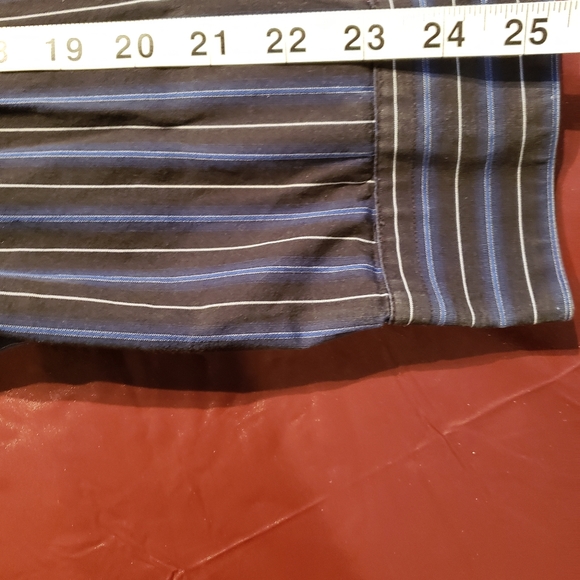 Apt 9 button down dress shirt - Picture 5 of 5